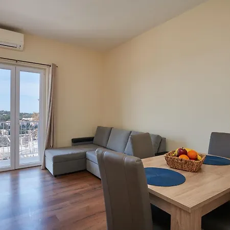 Апартаменты View *