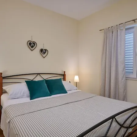 View Διαμέρισμα Ντουμπρόβνικ