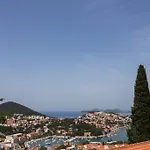 Apartment View *
